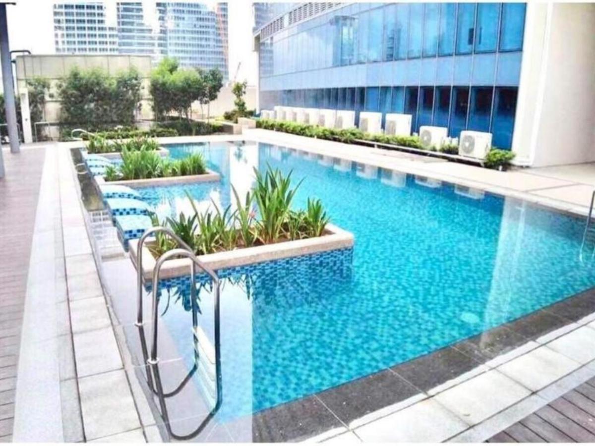 Spacious 2br In Bgc With Workspace & Washer * Manila