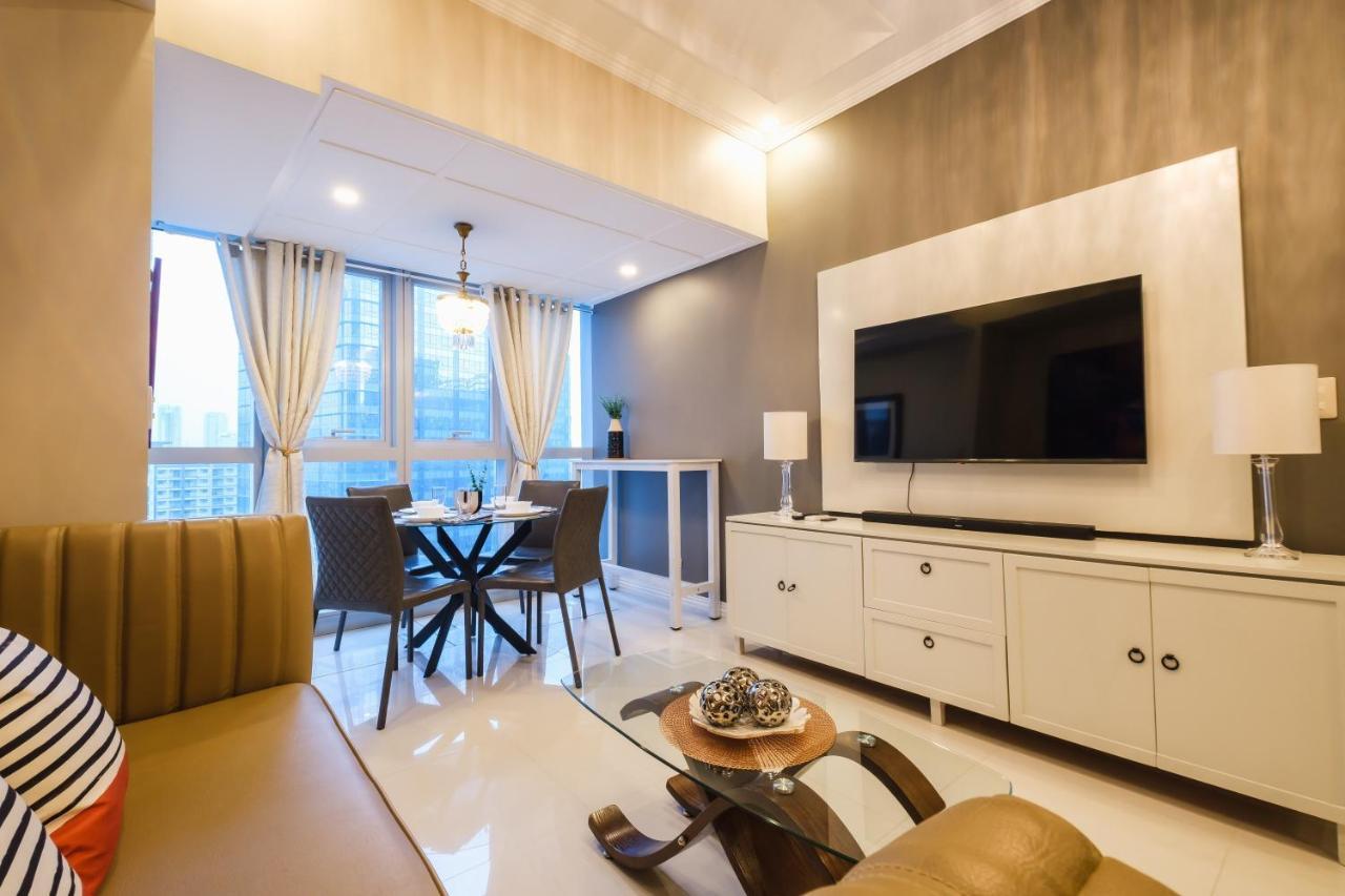 Spacious 2br In Bgc With Workspace & Washer Manila