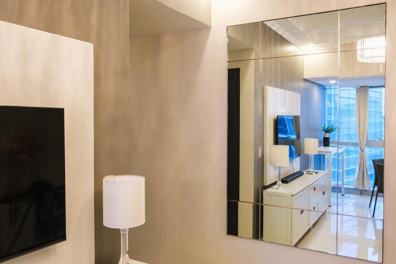 Spacious 2br In Bgc With Workspace & Washer *